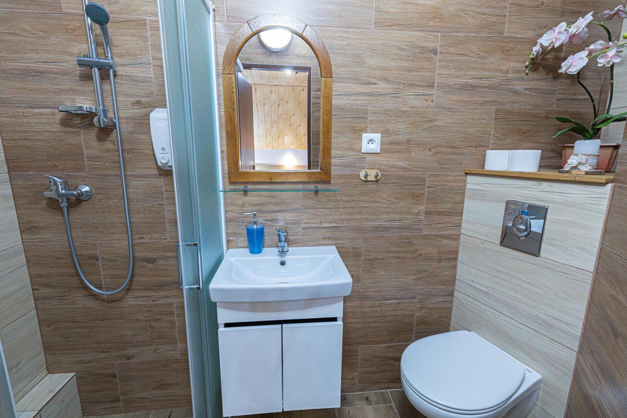 Zuzana Homestay